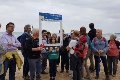 Una de les iniciatives és compartir missatges a la xarxa reclamant la salvació dels restauants.