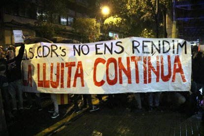 Una imatge de la pancarta que els CDR han exhibit davant la seu d'ERC a Barcelona.