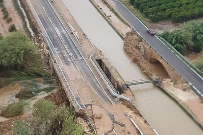 La carretera C-12 a l'alçada de Vinallop, a Tortosa