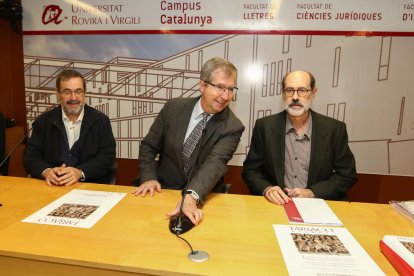 Andreu Muñoz, Joaquin Ruiz de Arbulo i Jordi López, responsables de l'organització del congrés.