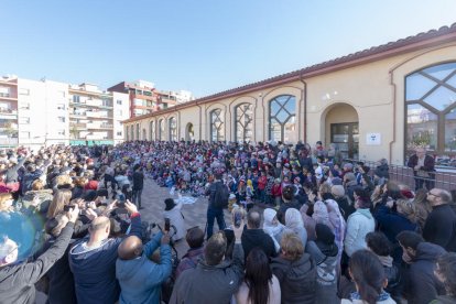 El Canto ha tenido lugar en la plaza de las Escoles Velles.