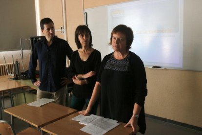 L'acte de presentació del projecte 'Portes de la Memòria' a l'Institut Ramon Berenguer IV d'Amposta.