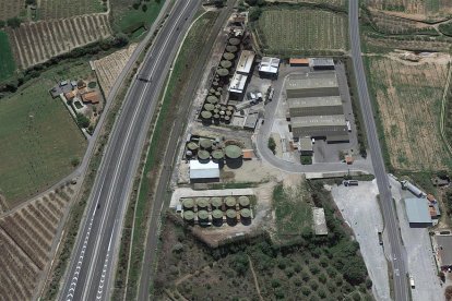 L'empresa es dedica al reciclatge d'olis industrials.