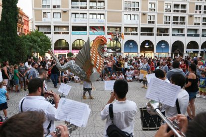 Las dos músicas se interpretaron ayer por la noche por primera vez.