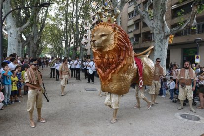 Imatge del Lleó durant el Seguici Festiu.