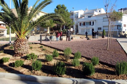 El nou aspecte que presenta la plaça Major d'Altafulla.