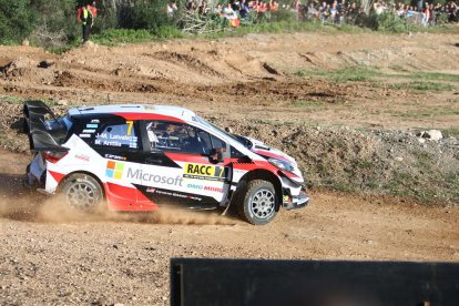 Jari-Matti Latvala en un moment del seu pas per una zona de terra de Salou, durant el 'Shakedown' del Ral·liRACC.