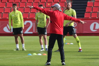 Enrique Martín, entrenant