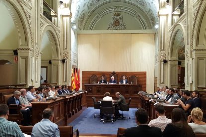 Imatge de la sessió plenaria d'aquest divendres 28 de setembre a la Diputació de Tarragona.