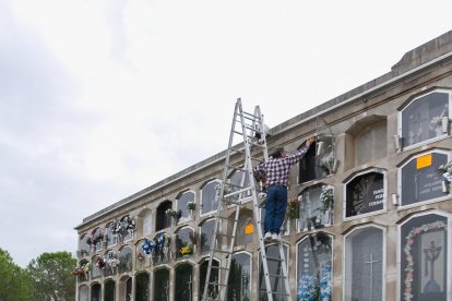 Unas 20.000 personas pasarán por el recinto durante Todos los Santos.