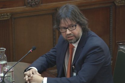 El exsecretario de Infraestructuras del Gobierno Ricard Font, compareciendo como testigo en el Tribunal Supremo.