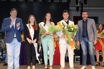 Maria Callau Aragonès y Roger Badia Gibert en el momento de la elección.