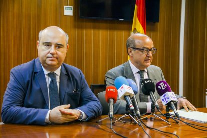 El president de l'Audiència Provincial, Javier Hernández i Jesús Maria Barrientos, president del TSJC.