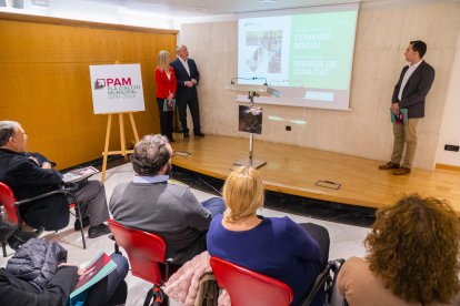 Noemí Llauradó, Carles Pellicer y Dani Rubio presentaron ayer el PAM.