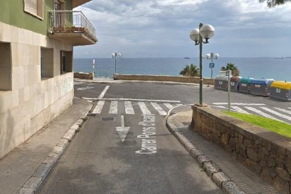 Aspecto actual de la calle Pons d'Icart que conduce en la pasarela del Puerto.