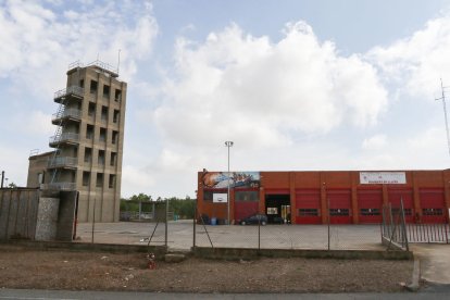 Una imatge d'arxiu de l'exterior del Parc de Bombers de Reus ubicat a l'avinguda de Tarragona.