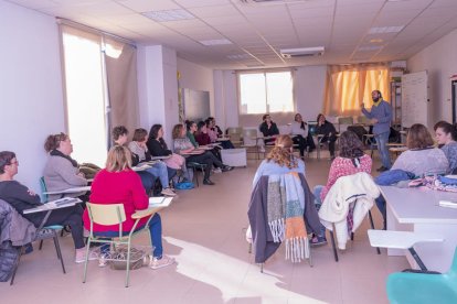 El curso de veladores está impulsado por la Oficina Municipal de Treball de Constantí.