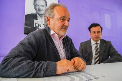 Carlos Calderón, amb el número tres de la seva llista, Hèctor Àlvarez.