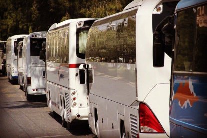 Centenares de autocares saldrán de Catalunya para ir a la manifestación a Madrid.