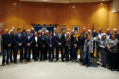 Imagen del acto institucional celebrado en la Sala de Plenos del Ayuntamiento de Cambrils para cerrar el año Vidal i Barraquer.