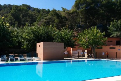 Una de les piscines del càmping, en una imatge darxiu.