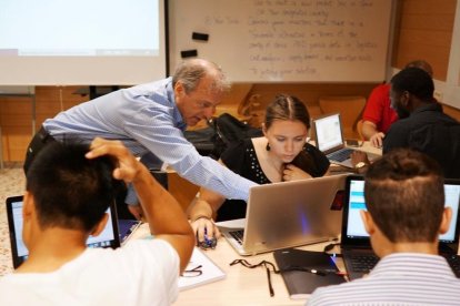 El profesor Bernd Theilen en una de sus clases.