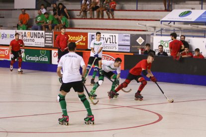 Imagen de archivo del primer partido de pretemporada que disputaron Reus y Calafell este verano.