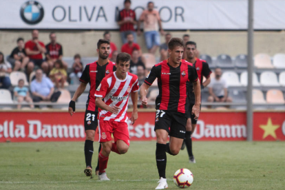 El rojinegro, Alfred Planas, durante un partido.