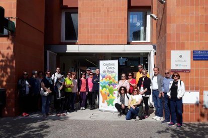 Fotografia de grup dels participants en la caminada.