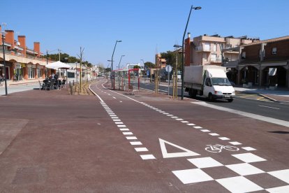 Imagen de uno de los tramos de la nueva la avenida de Barcelona en el núcleo de Miami Playa.