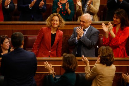 La nova presidenta del Congrés, Meritxell Batet, aplaudida després de ser escollida per diputats del PSOE el 3 de desembre del 2019.