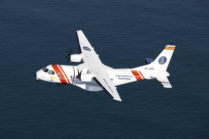 Imatge d'arxiu de l'avió SASEMAR 101 que sobrevola la zona del Delta de l'Ebre.