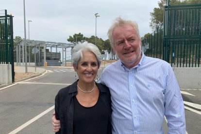 Joan Baez aquest divendres després de visitar l'expresidenta del Parlament Carme Forcadell a la presó de Mas d'Enric, el 26 de juliol del 2019 (horitzontal)