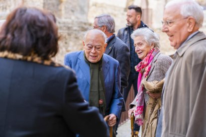 Jordi Pujol i Marta Ferrusola en la seva arribada a les portes del Restaurant Les Voltes, al carrer Trinquet Vell de la Part Alta.