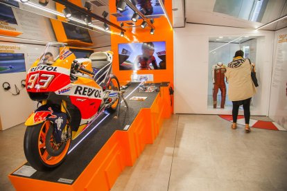 Honda RC213V, con la que Marc Màrquez ganó el campeonato de MotoGP de 2017, el cuarto de los cinco campeonatos del catalán.