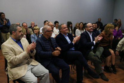 El presidente del Partit Popular en Cataluña, Alejandro Fernández, acompañado de los candidatos a la alcaldía en los municipios del Alt Camp.