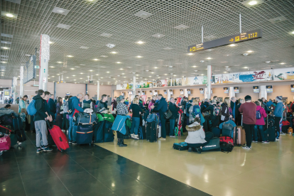 Pasajeros británicos de Neilson en el Aeropuerto de Reus.