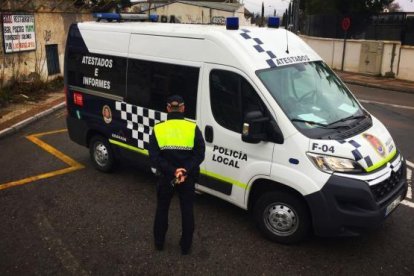 Imagen de archivo de una patrulla de la policía de Granada