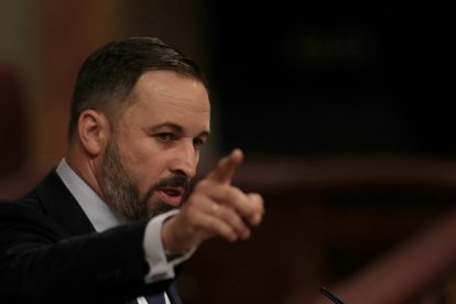 El líder de Vox, Santiago Abascal, se dirige a los diputados durante el debate de investidura de Pedro Sánchez en el Congreso el 22 de julio del 2019.