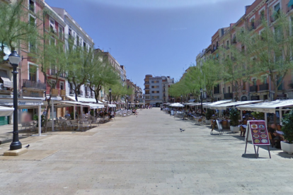 Imagen de la plaza de la Font de Tarragona.