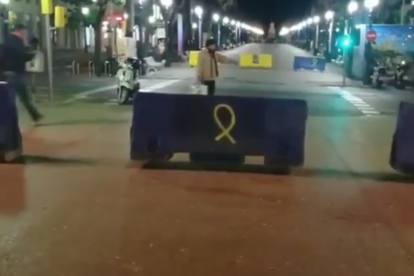 Vox ha retirado simbología independentista en Tarragona.