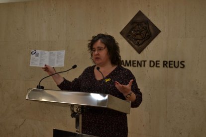 Imagen de la presentación de la Festa de la Gent Gran 2019 a cargo de la concejala de Participación, Ciudadanía y Transparencia.