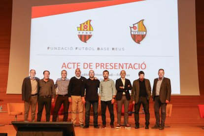 Les persones que s'encarregaran de la Fundació, a l'Auditori Gaudí de Fira Reus.