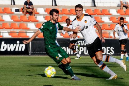 El Valencia Mestalla no tiene la misma presión que el Nàstic y saldrá a por el triunfo mañana contra los tarraconenses.