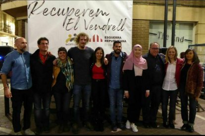 Imagen de la presentación de la candidatura unitaria de SOM Poble y ERC a las elecciones municipales del Vendrell.