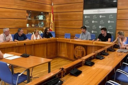 La Junta de Gobierno Local del Vendrell se reunió ayer para aprobar la adjudicación.