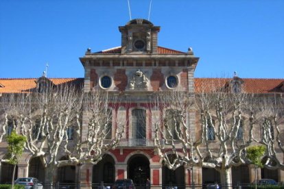 Imatge de la façana del parlament de Catalunya.