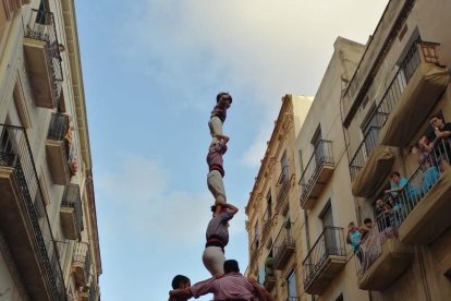 El 4 de 8 amb l'agulla de la Colla Jove