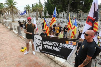 Imagen del acto en el Cementerio de Reus.