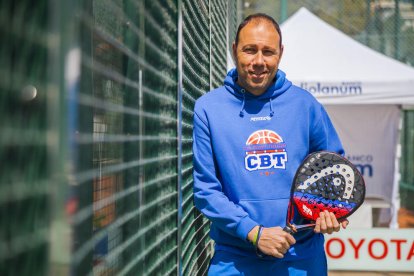 Berni Álvarez, en el Club Tenis Tarragona.